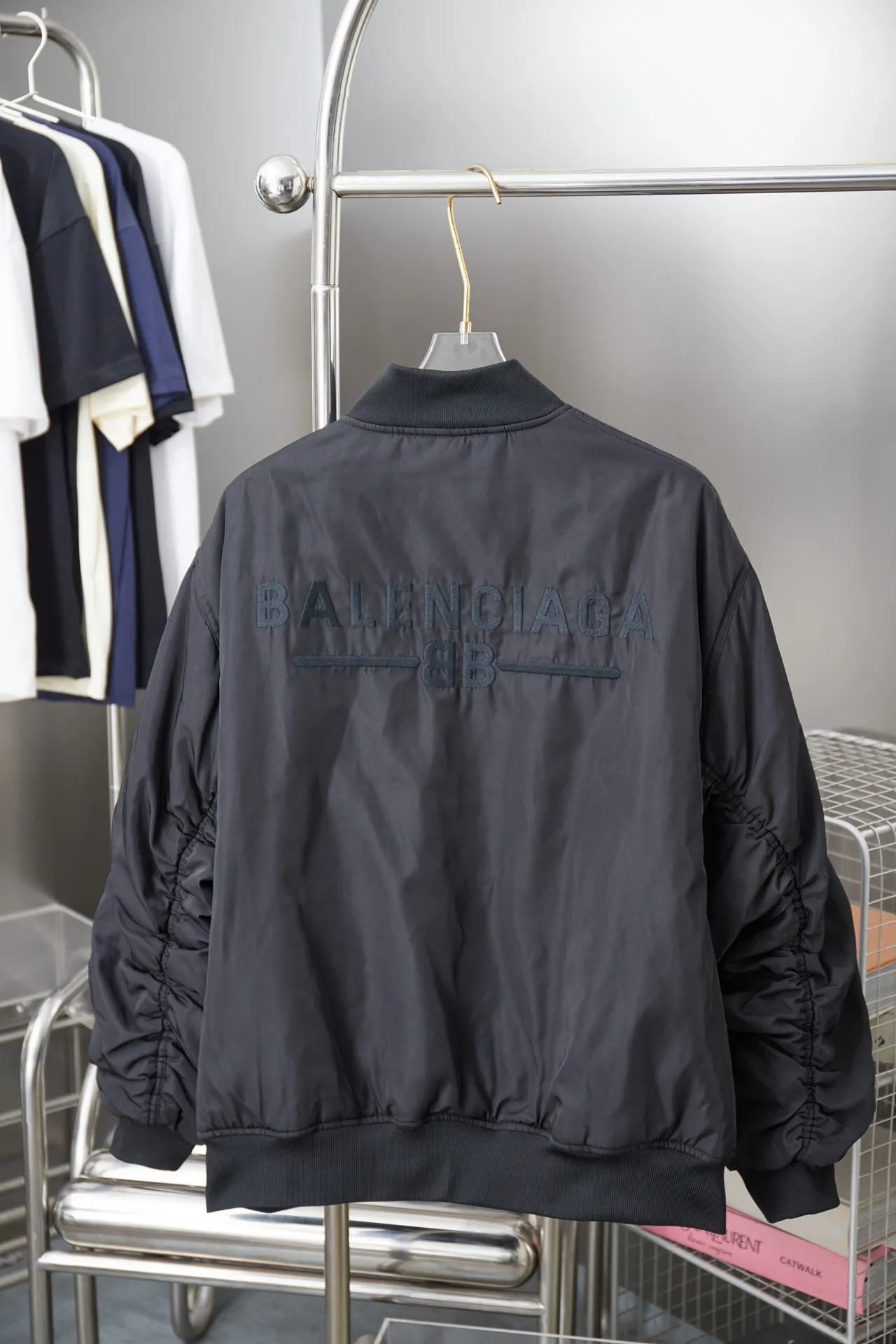 𝘽𝘼𝙇𝙀𝙉𝘾𝙄𝘼𝙂𝘼 BLCG 25FW logo · 100% · 50D · 800g · Classic Air Force · 3D · · TPU · · logo · ：Black/White Size：46/48/50/52